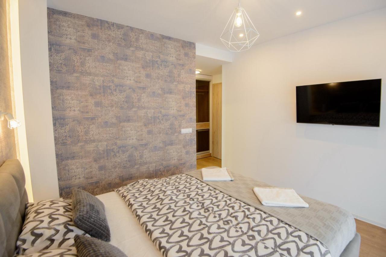 Penthouse Eliza - Coressi Brasov Exterior photo